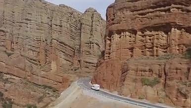 新疆旅行拍摄航拍自然风光自驾游视频的预览图